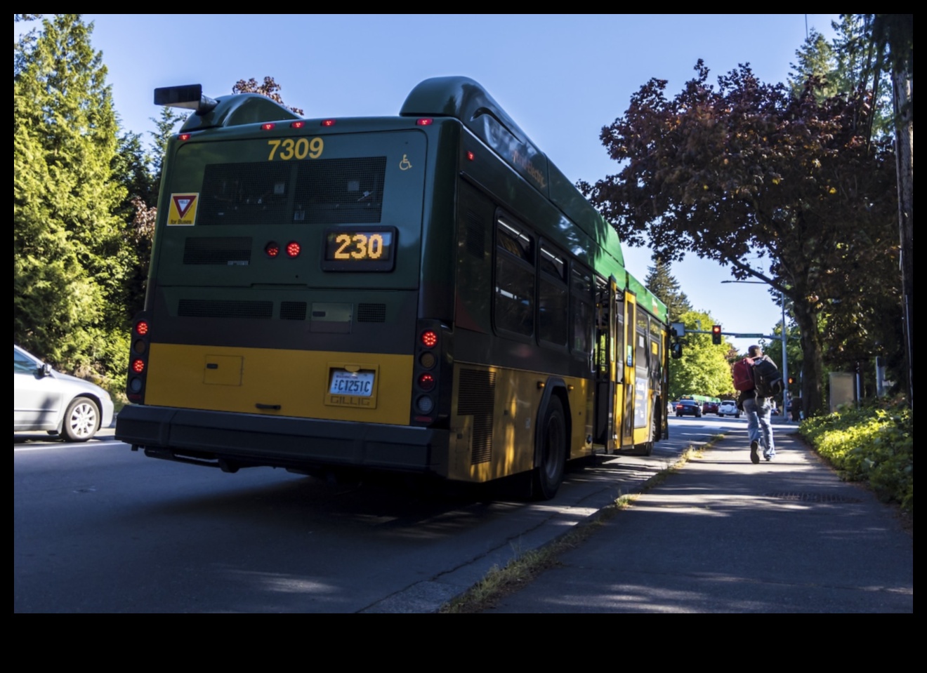 Εξερευνήστε την πιο πράσινη πλευρά της πόλης με τη δημόσια συγκοινωνία 3 Οικολογικές Εξερευνήσεις: Δημόσια Συγκοινωνία ως Πράσινη Επιλογή
