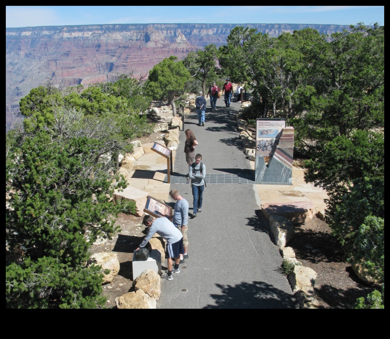 Pavement Pioneers: Crafting Your Walking Tour Adventure