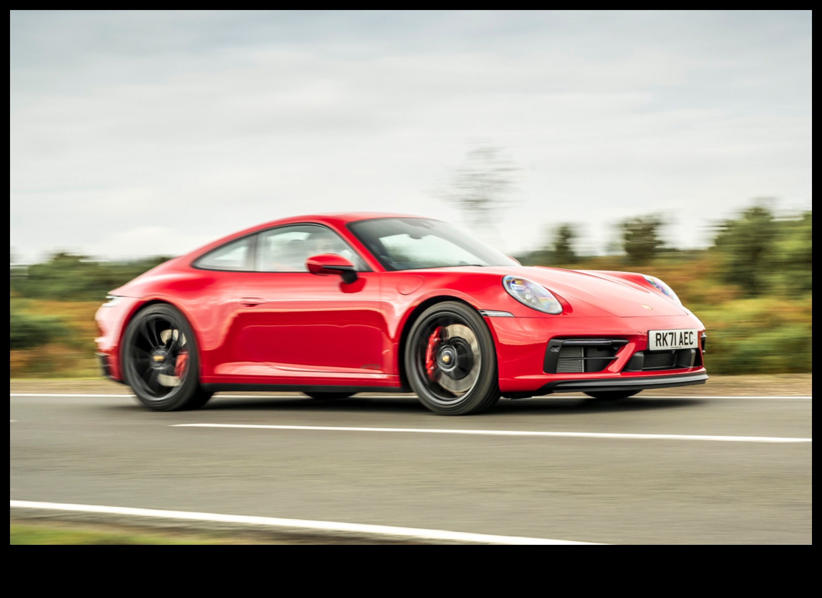 Πώς να επιτύχετε την αριστεία που αγγίζει το δρόμο Η δυναμική του χειρισμού σπορ αυτοκινήτου 3 Road-Hugging Excellence: The Dynamics of Sports Car Handling