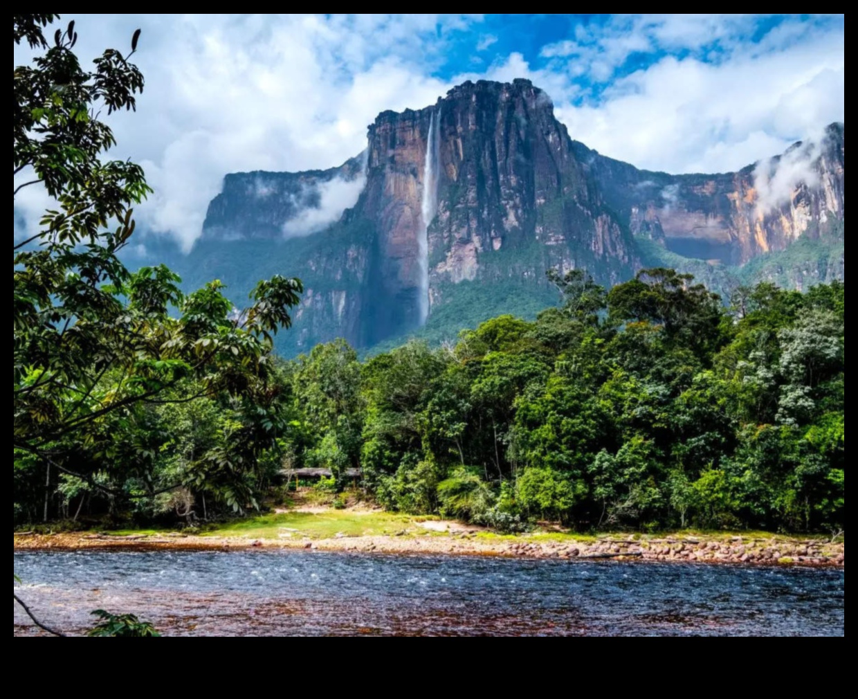 Cascading Elegance: Καταρράκτες και καταρράκτες στο νέο φως