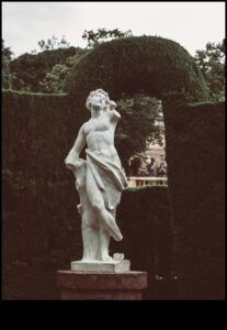 Sculptural Marvels: Crafting Outdoor Elegance with Garden Art