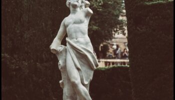 Sculptural Marvels: Crafting Outdoor Elegance with Garden Art