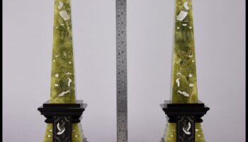 Οβελίσκοι και Όνυχας: Πολύτιμοι λίθοι στην αιγυπτιακή τέχνη